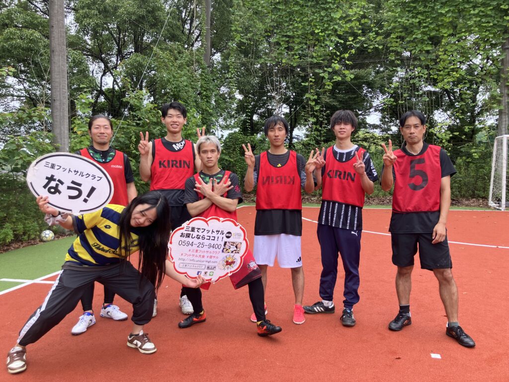 三重県桑名市の三重フットサルクラブで開催したわかばかっぷにご参加いただいたチームの写真
