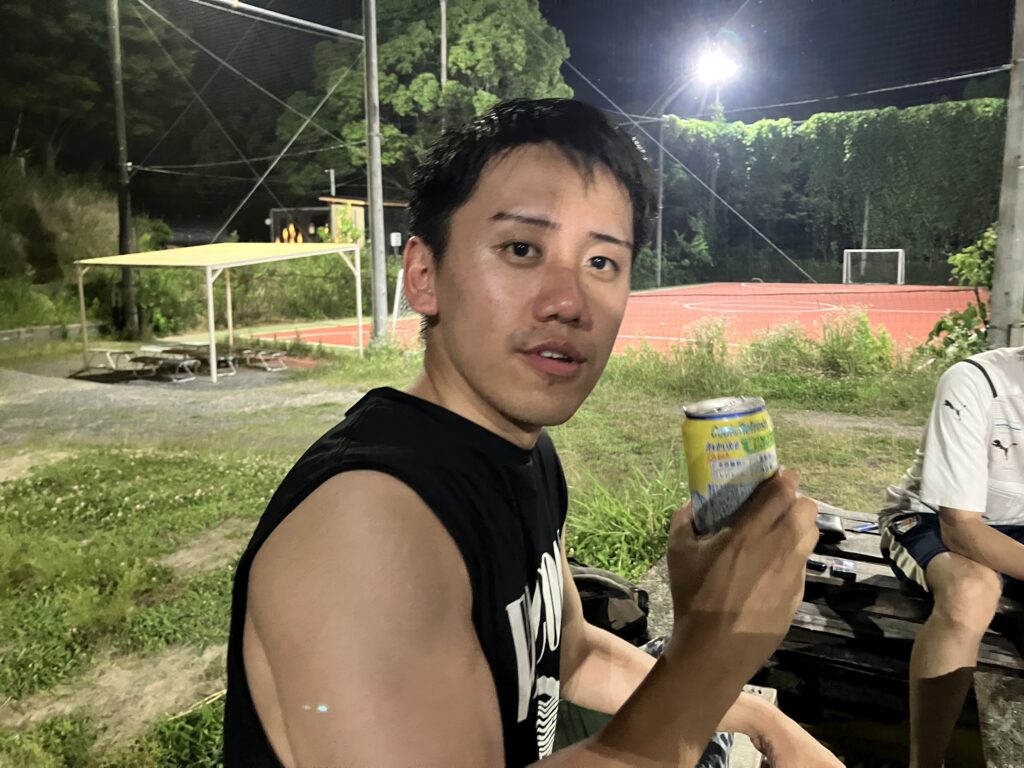 三重県桑名市の三重フットサルクラブで開催した土曜個サル参加者の写真