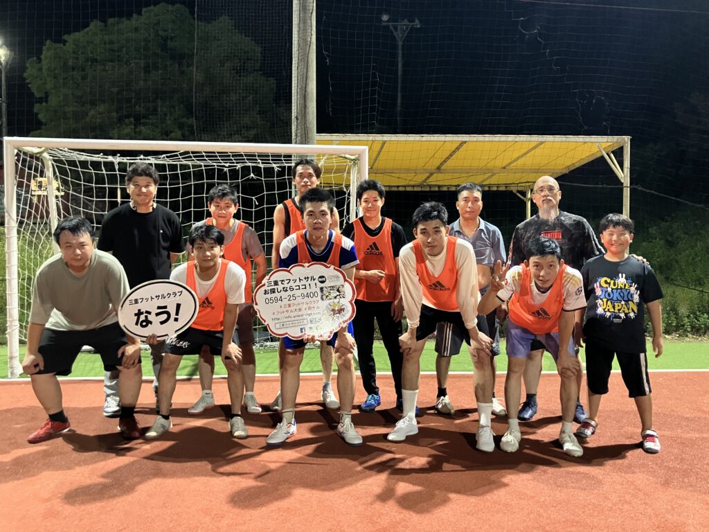 三重県桑名市の三重フットサルクラブで開催したガチ系水曜 NIGHT CUPにご参加いただいたチームの写真