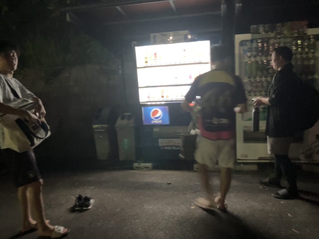 三重県桑名市の三重フットサルクラブで開催した木曜個サル参加者の写真