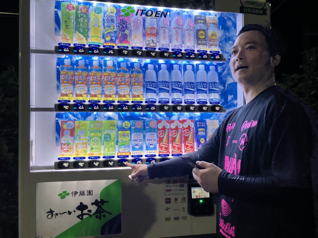 三重県桑名市の三重フットサルクラブで開催した木曜個サル参加者の写真