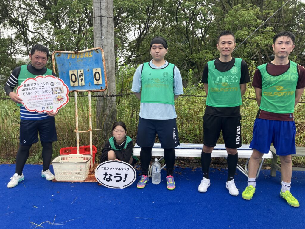 三重県桑名市の三重フットサルクラブで開催した男女ミックスCUPにご参加いただいたチームの写真