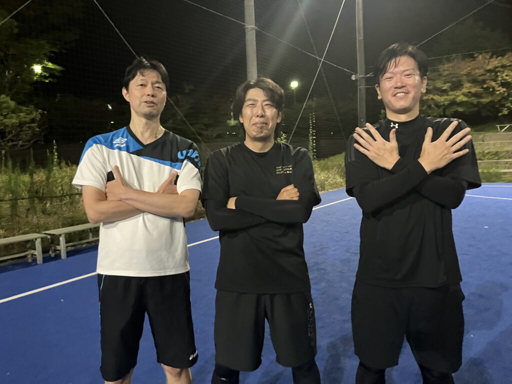 三重県桑名市の三重フットサルクラブで開催した金曜初心者・久々プレー教室参加者の写真
