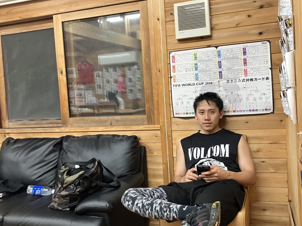 三重県桑名市の三重フットサルクラブで開催した土曜個サル参加者の写真
