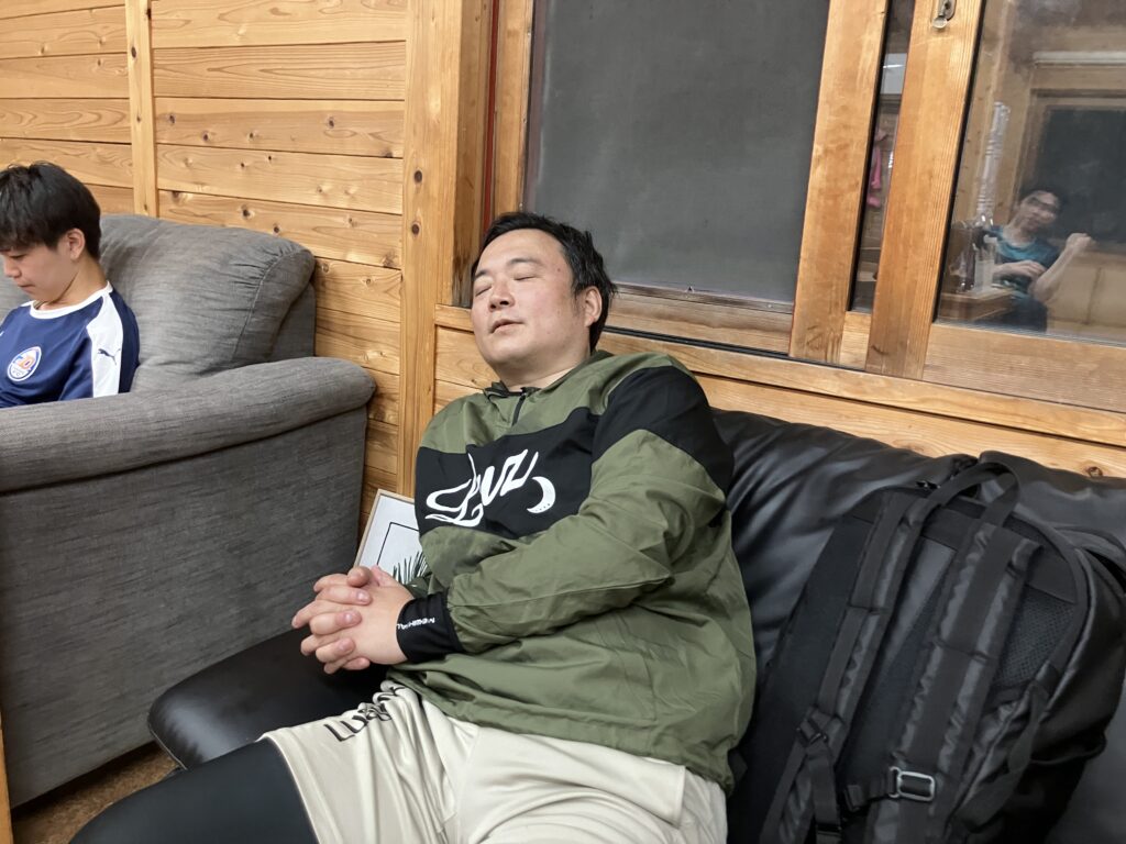 三重県桑名市の三重フットサルクラブで開催した木曜個サル参加者の写真
